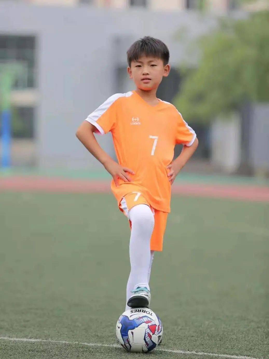 南通“学霸足球”百年前就火爆出圈，“狼队教父”是谁？