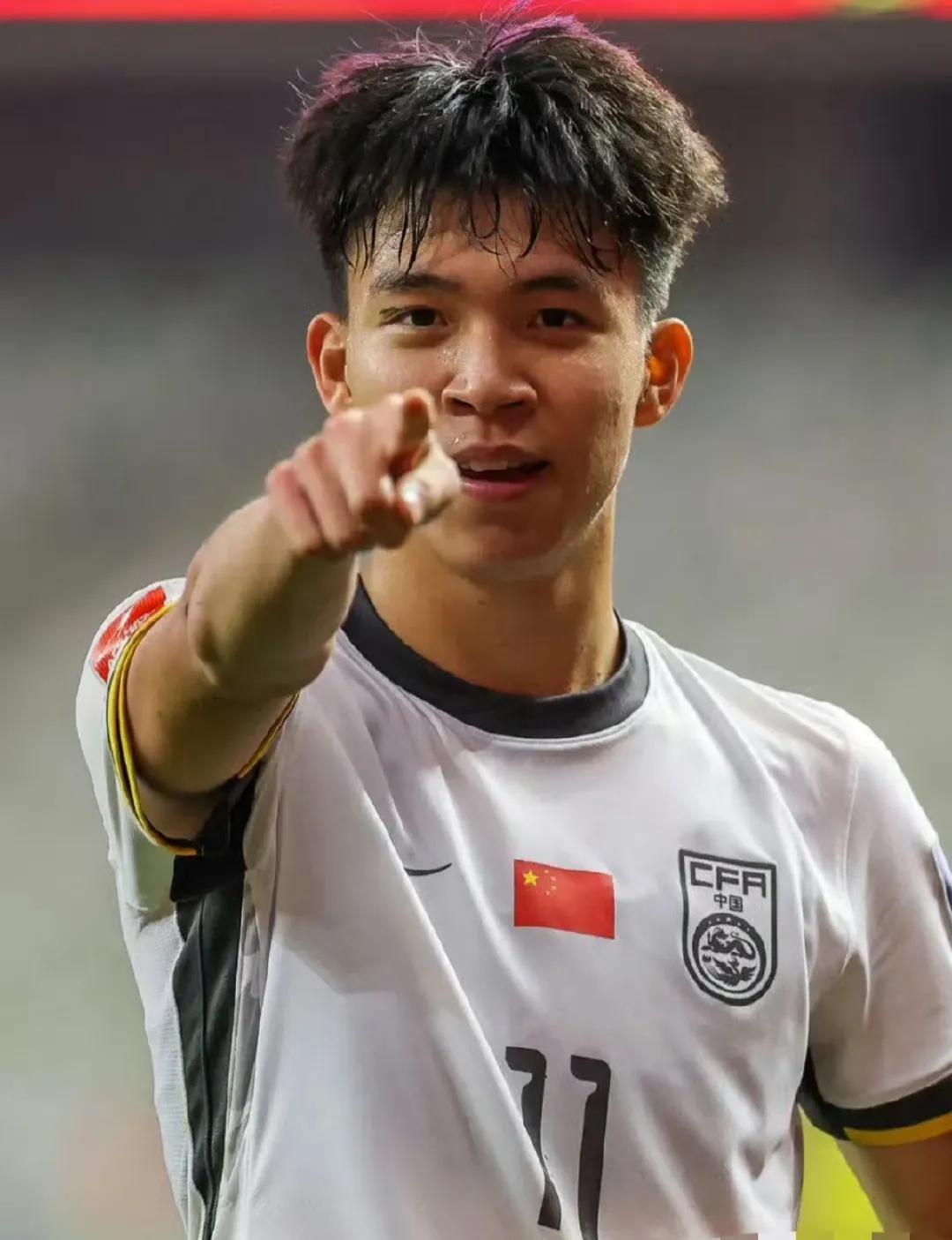 亚足联票选世预赛未来之星11人候选：王钰栋入选！胡桑