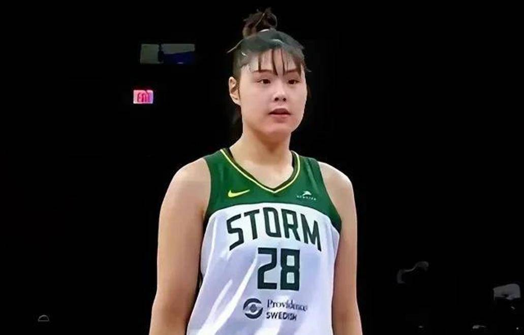 李月汝3中3贡献7分3板遭梦想绝杀飞翼惜败的简单介绍