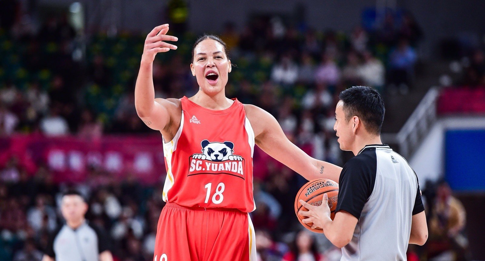 曝田媛媛与四川女篮签下4年300万合同远超CBA状元秀